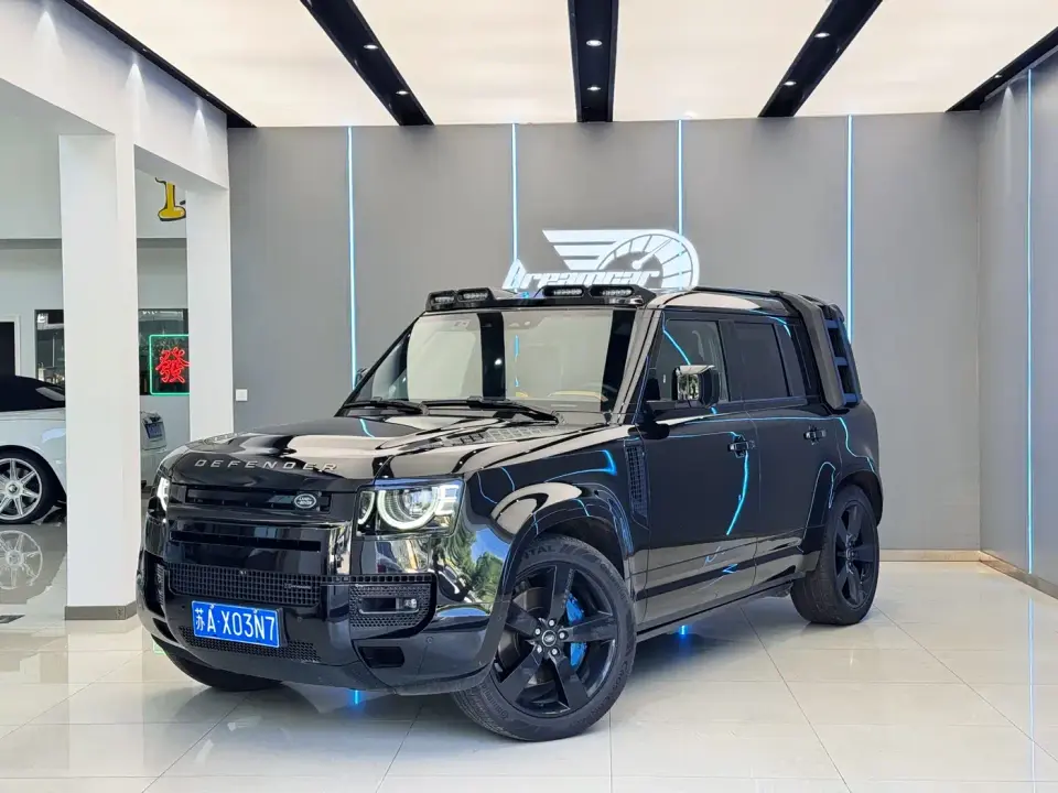 Land Rover Defender Model 110 3.0T P400 X-DYNAMIC HSE 2023