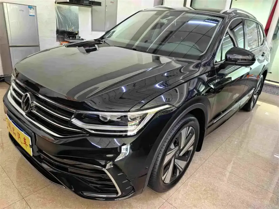 Volkswagen Tiguan L 380TSI 4WD R-Line Premium 7-seater 2023