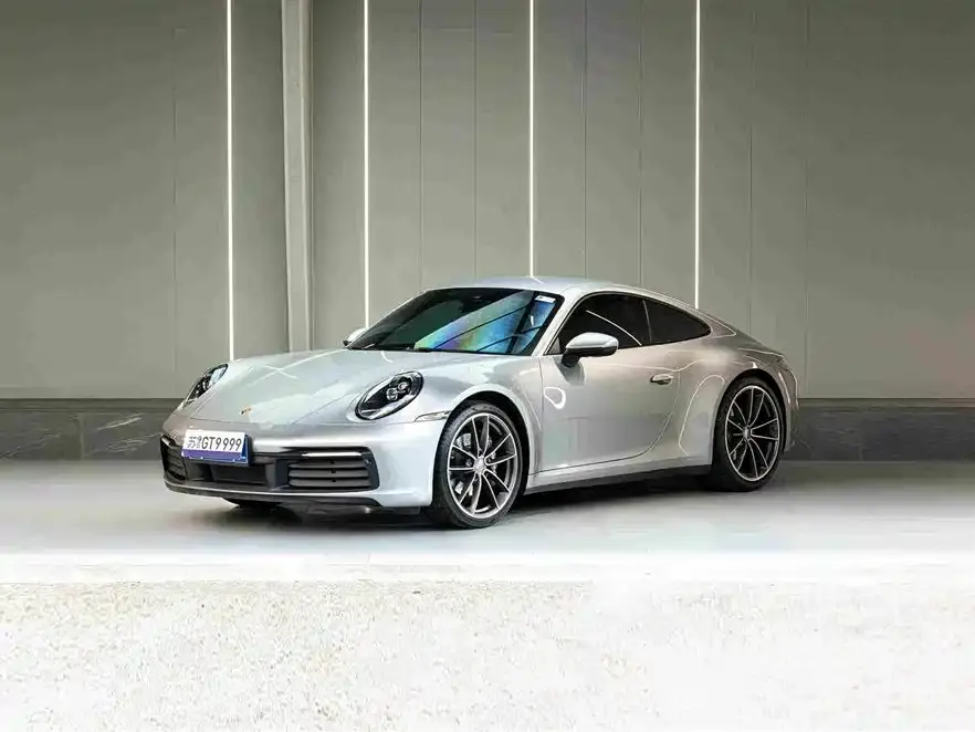 Porsche 911 Carrera 3.0T 2021