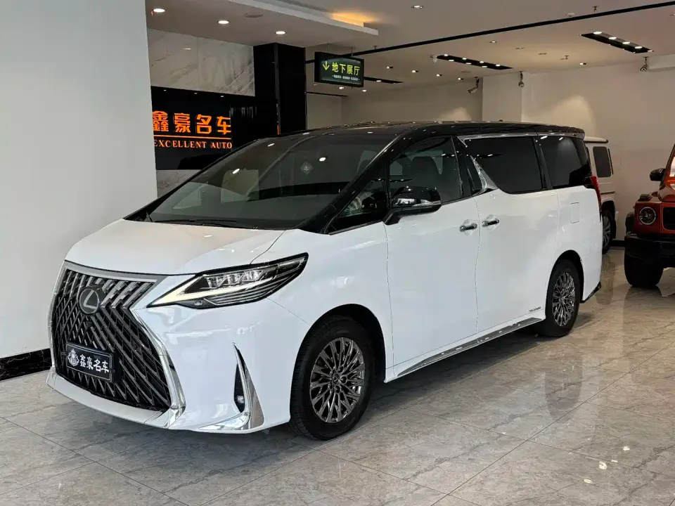 Lexus LM 300h 4-Seat Imperial Edition 2022