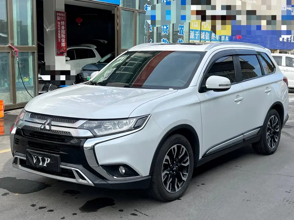 Mitsubishi Outlander 2.0L 2WD Enjoy 7-Seater China VI 2019