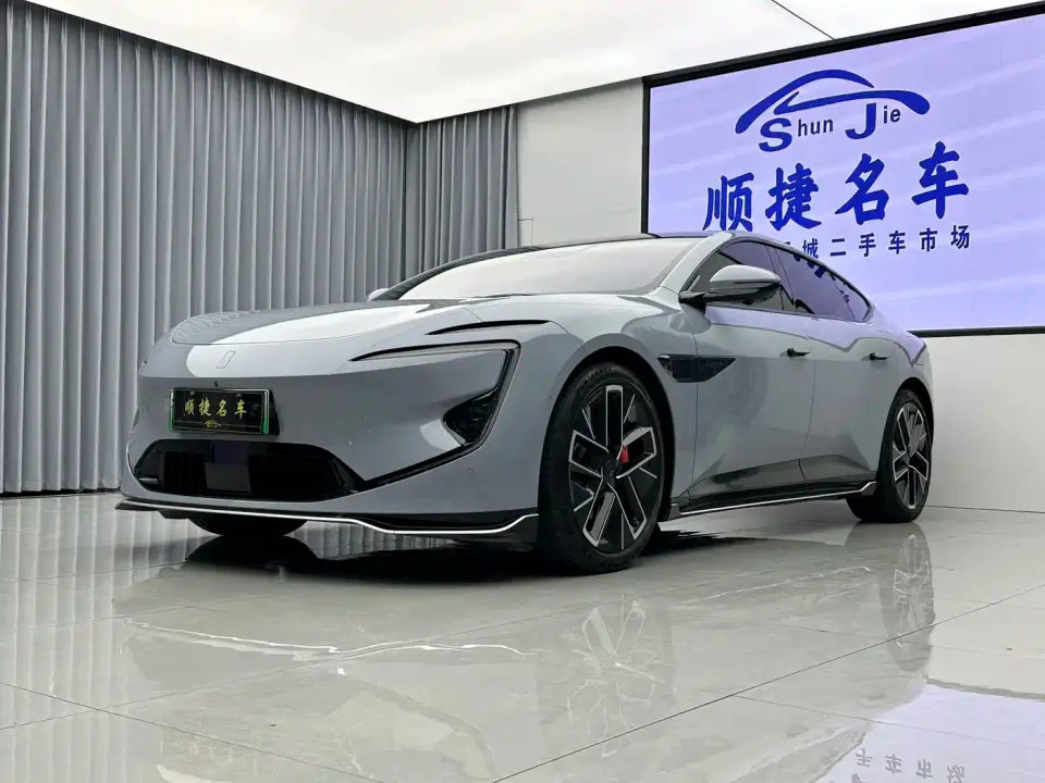 Avatr 12 650 Triple Laser AWD Performance Edition 2023