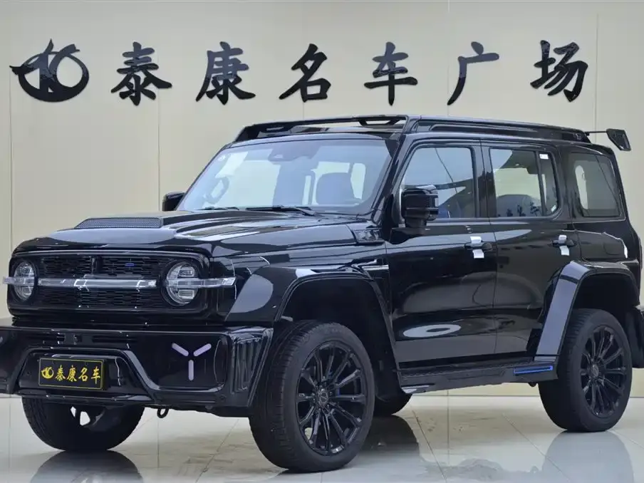 Crossboundary Auto Co-created Tank 300 2.0T Cyber Knight 2025