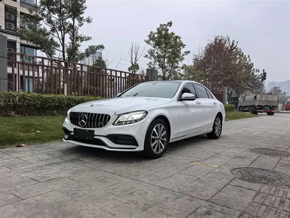 Mercedes-Benz C-Class C 200 L Fashion Edition 2022