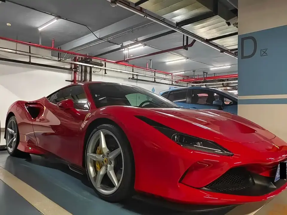 Ferrari F8 Tributo 3.9T V8 2022