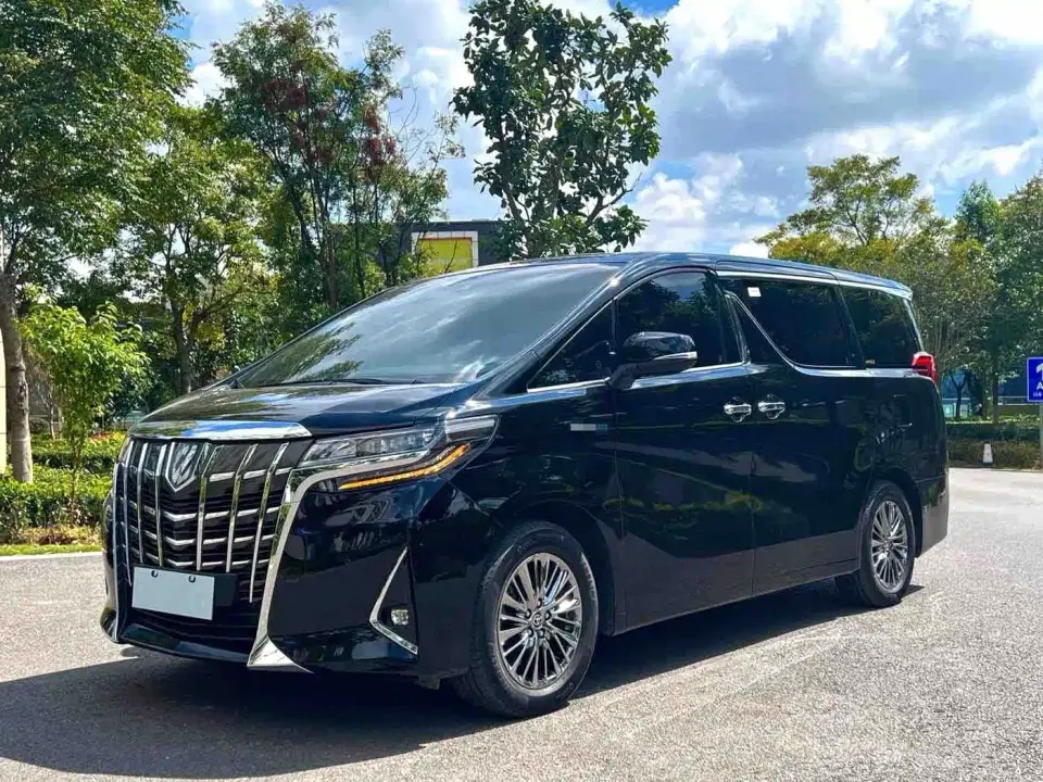 Toyota Alphard Hybrid 2.5L Premium 2022