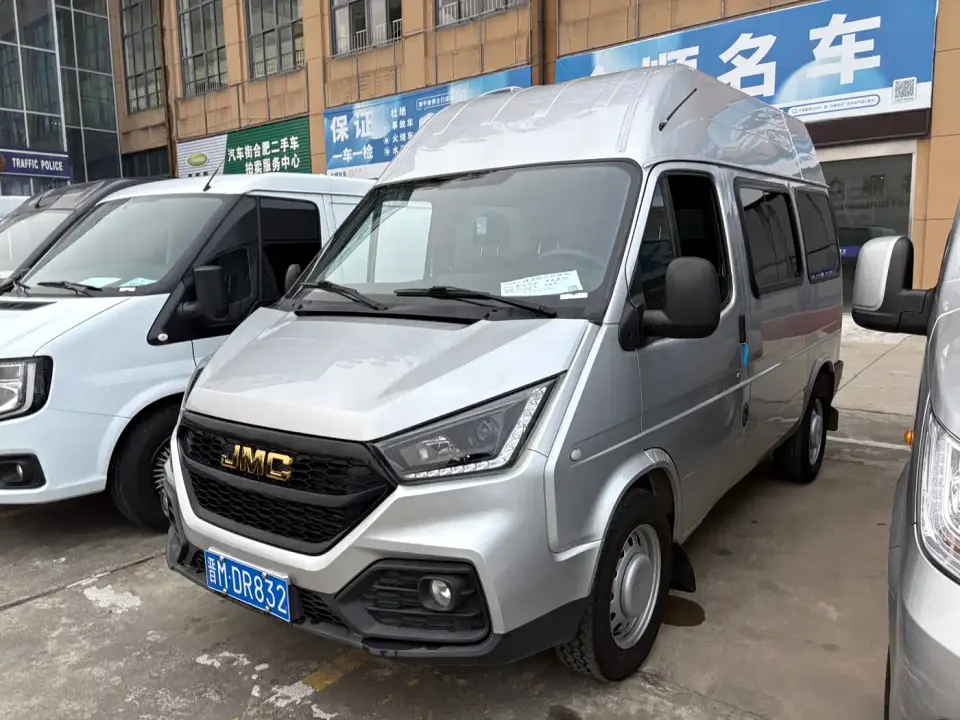 Jiangling Tesun 2.8T Space King Taurus Edition Short Wheelbase Medium-high Roof 6-seater Diesel China VI JX493 2023