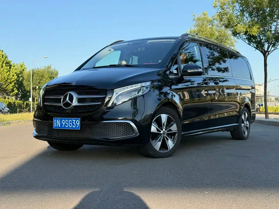 Mercedes-Benz V-Class V 260 L Long Wheelbase Premium Edition 2022