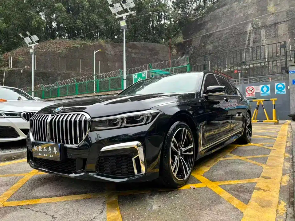 BMW 7 Series Model 730Li M Sport Package 2021