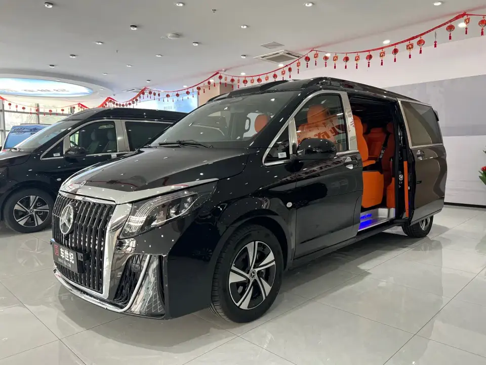 Mercedes-Benz Vito 2.0T Business 7-Seater 2025