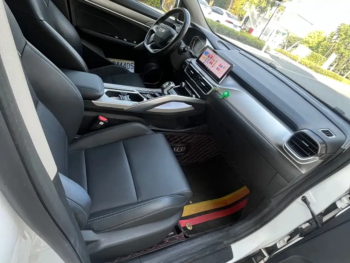 Geely Bin Yue New Energy 1.5T ePro Higher 2021 — фото 11