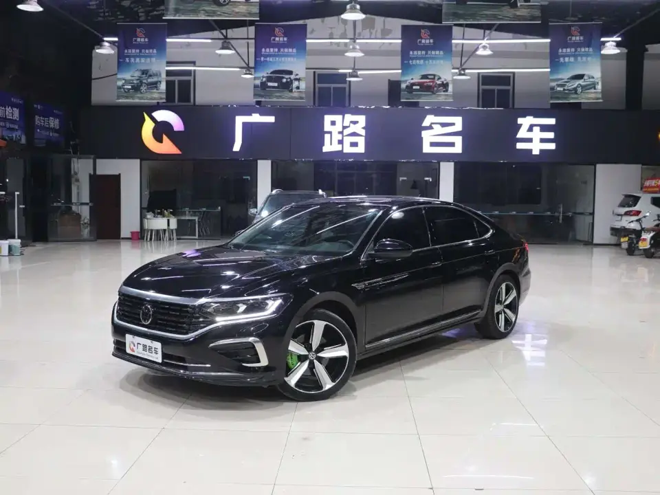 Volkswagen Passat 330TSI Elite Edition 2022