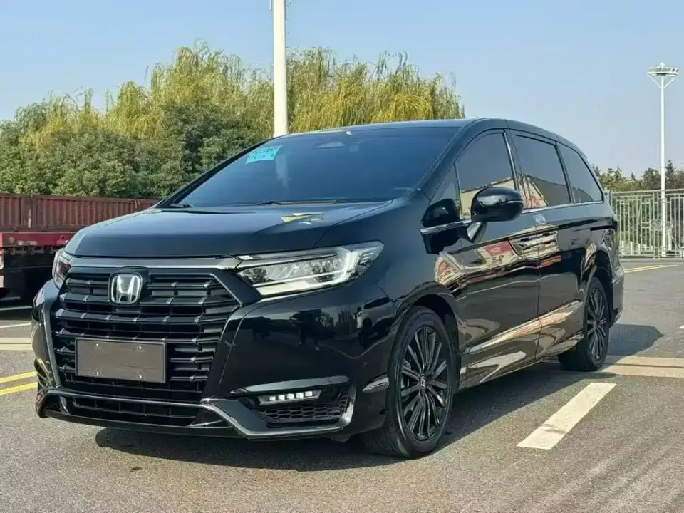 Honda Elysion 2.0L e:HEV Luxury Edition 2024