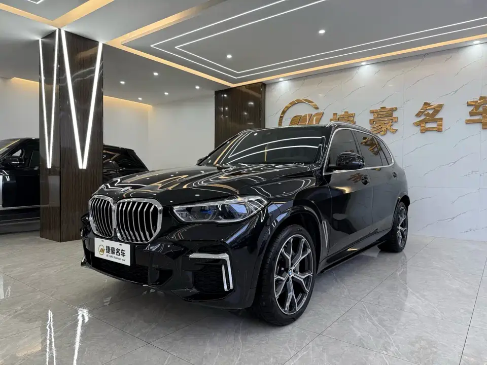 BMW X5 Model xDrive 40Li M Sport Package 2022