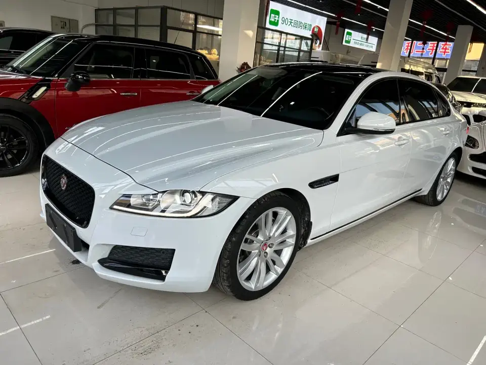 Jaguar XFL XFL 2.0T P200 2WD Racing Flag Edition 2020