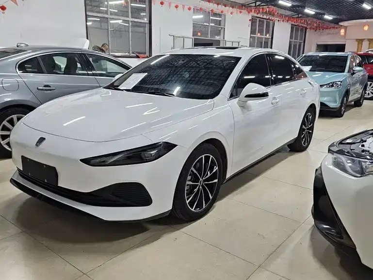 Roewe D7 DMH 125km World Champion Edition 2025