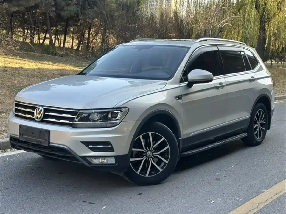 Volkswagen Tiguan L Facelift 330TSI Automatic 2WD Luxury Edition 2019