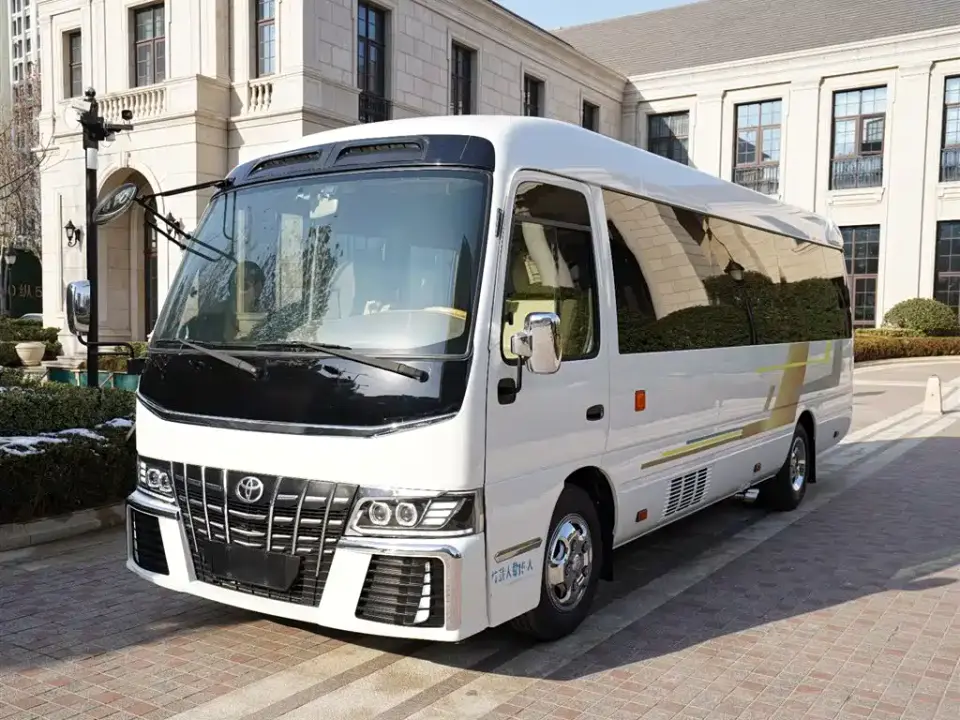 Toyota Coaster 4.0L Luxury Vehicle GRB53L-ZEMNK 23-seater with Armrests 9GR 2021