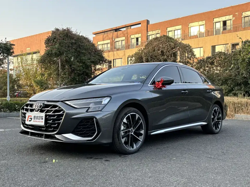 Audi A3 A3L Limousine 35TFSI Flying Premium 2025