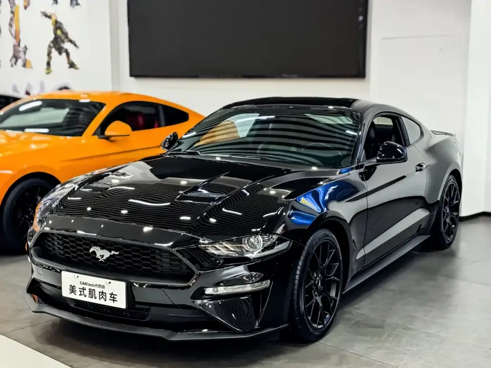 Ford Mustang 2.3L EcoBoost 2020