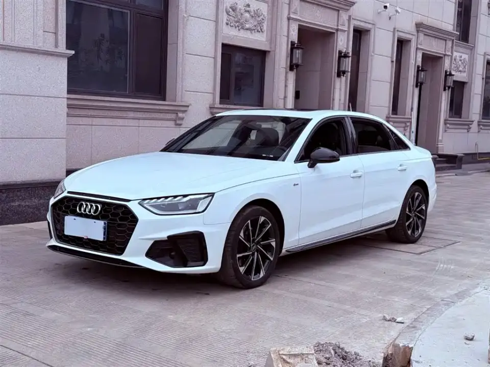 Audi A4L 40 TFSI Luxury Sport 2023