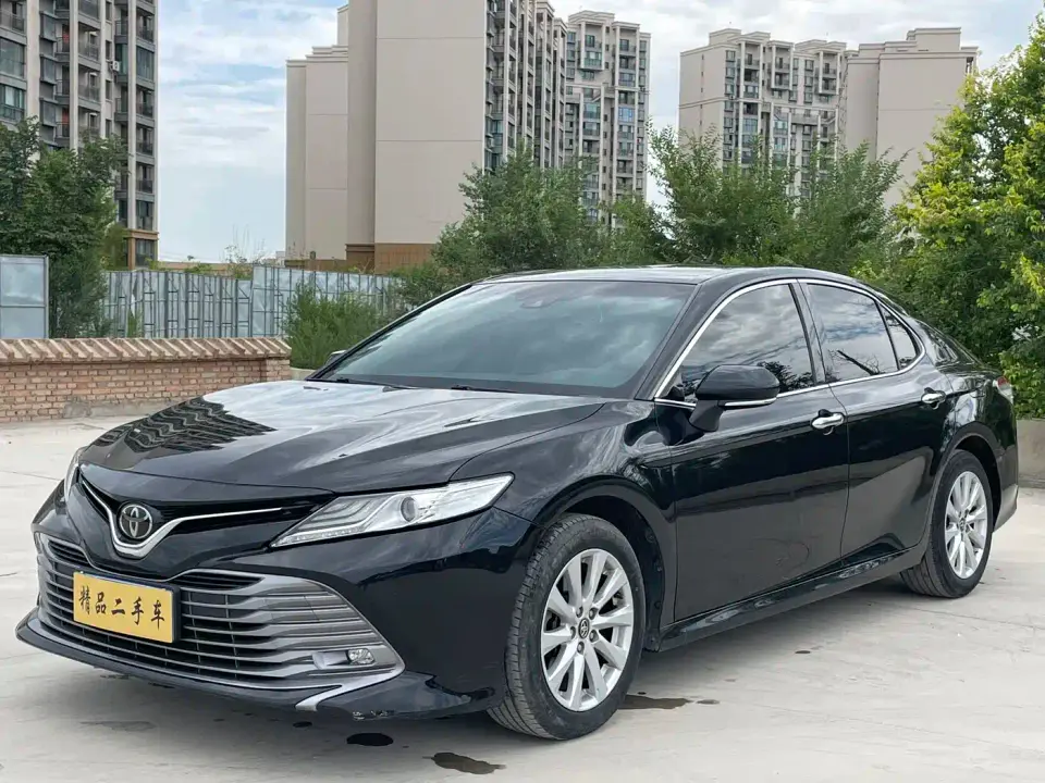 Toyota Camry 2.0G Luxury (China V) 2019