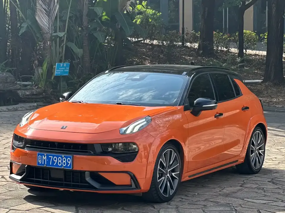 Lynk & Co 02 Hatchback 2.0TD Halo 2021