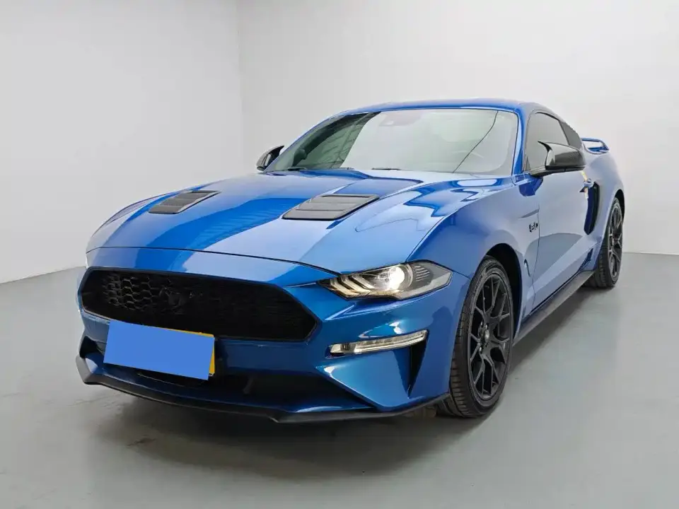 Ford Mustang 2.3L EcoBoost 2021
