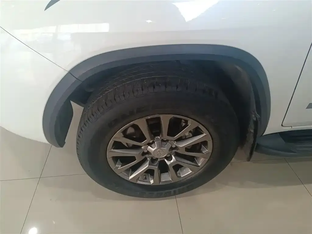 Toyota Fortuner 2.7L Middle East Edition 2019 — фото 23