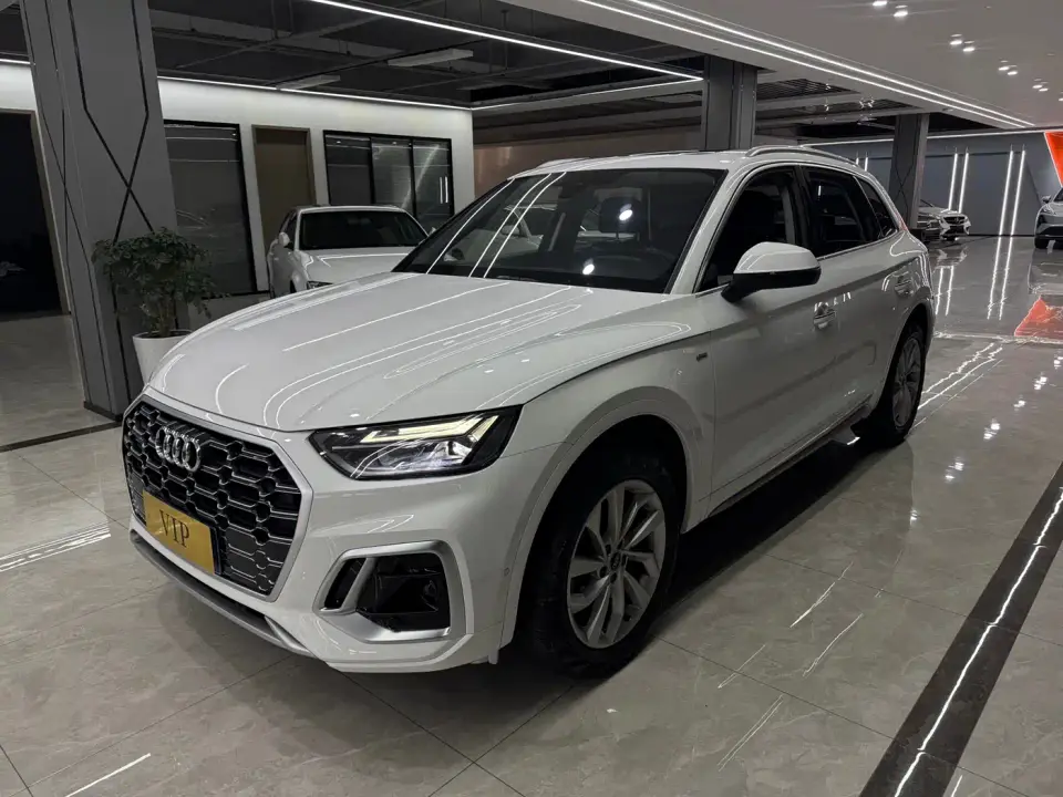 Audi Q5L Facelift 40T Luxury Dynamic 2022
