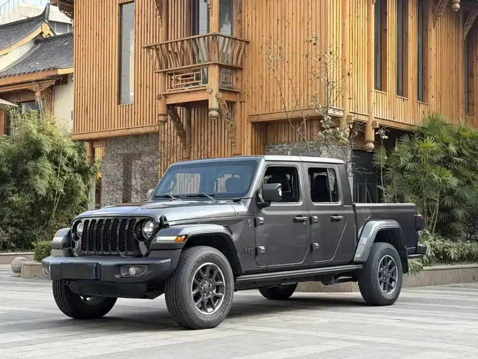 Jeep Gladiator 3.6L Overland 2023