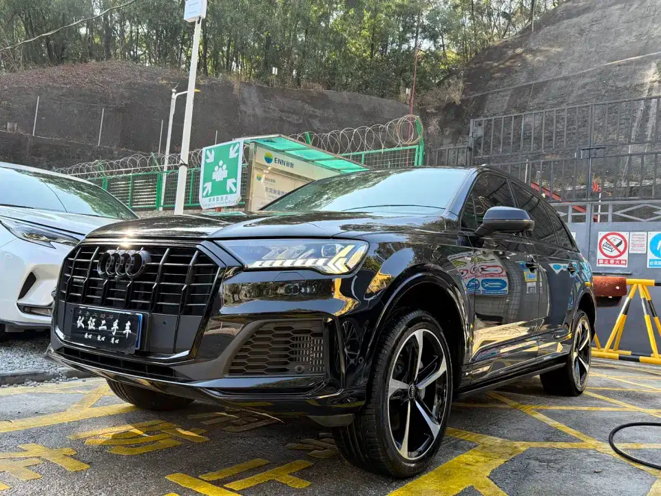 Audi Q7 55 TFSI quattro S line Sport 2021