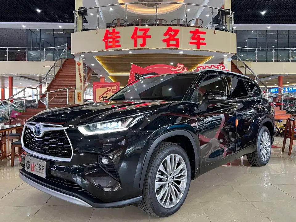 Toyota Highlander Model Dual Engine 2.5L 4WD Premium Edition 7-Seater 2022