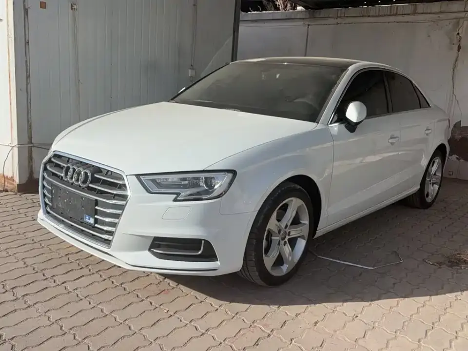 Audi A3 Facelift Limousine 35 TFSI Progressive (China VI) 2021
