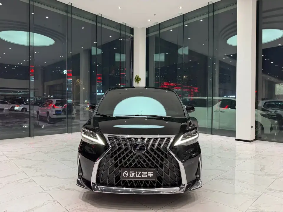 Lexus LM 300h 4-Seat Imperial Edition 2023