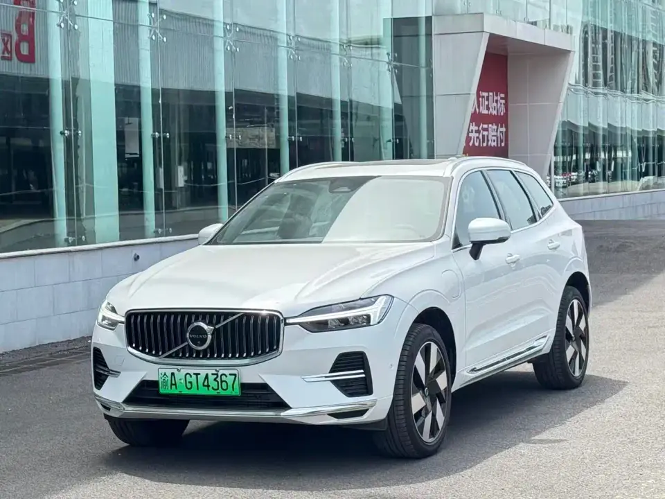 Volvo XC60 Plug-in Hybrid Plug-in Hybrid Long Range AWD Zhiyuan Luxury Edition 2025