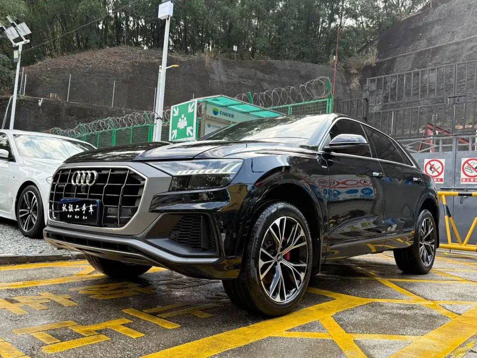 Audi Q8 Model 55 TFSI Premium Dynamic 2021