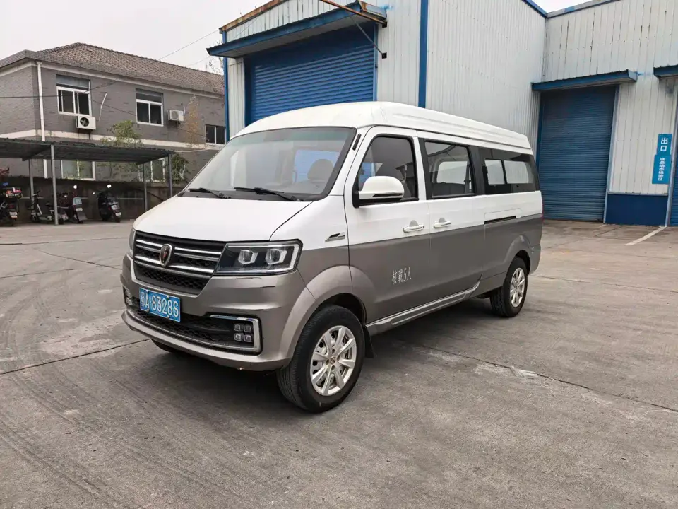 Jinbei New Hiace S 1.5L Fortune Central Air-conditioned Passenger Vehicle China VI SWC15M 2021