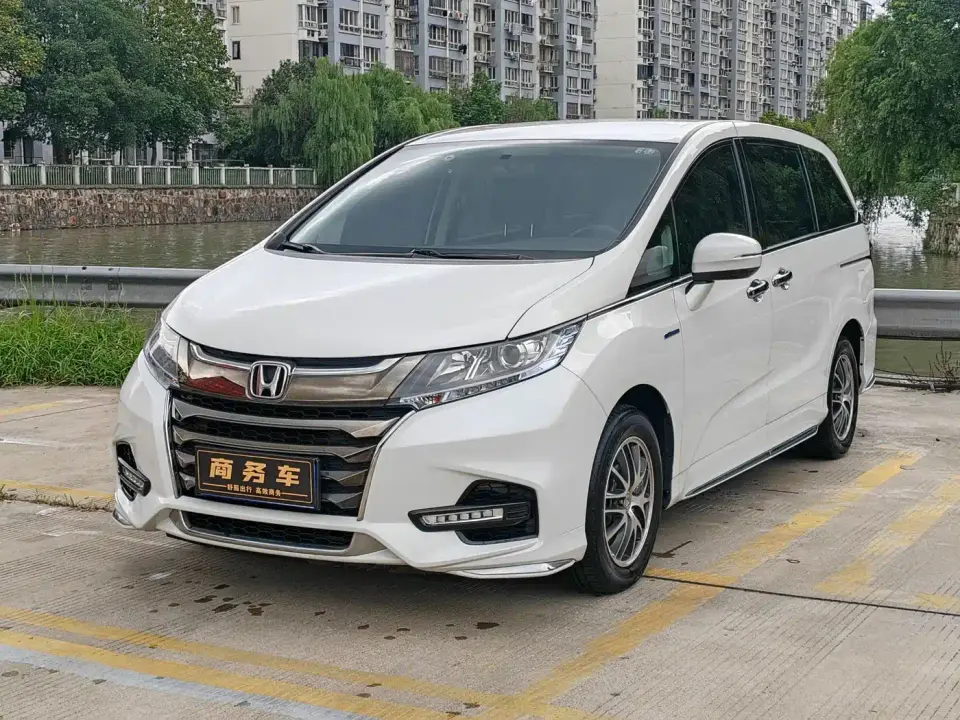 Honda Odyssey 2.0L Sharp Comfort Edition 2021
