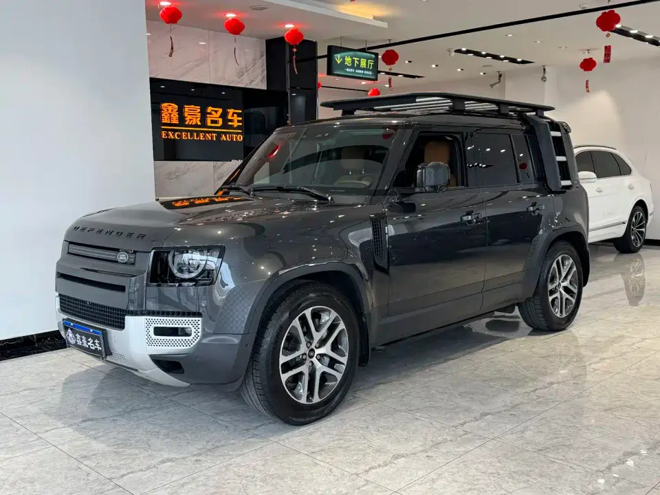 Land Rover Defender Model 110 3.0T P400 Dark Special Edition 2022