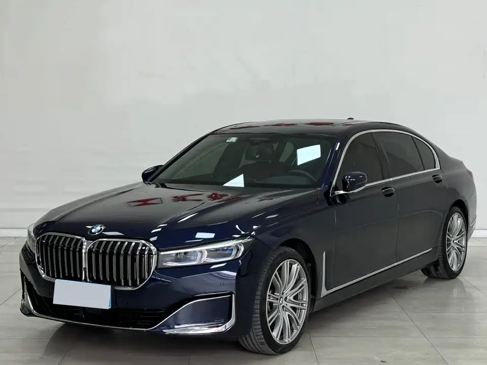 BMW 7 Series Facelift 750Li xDrive V8 Luxury Package 2022
