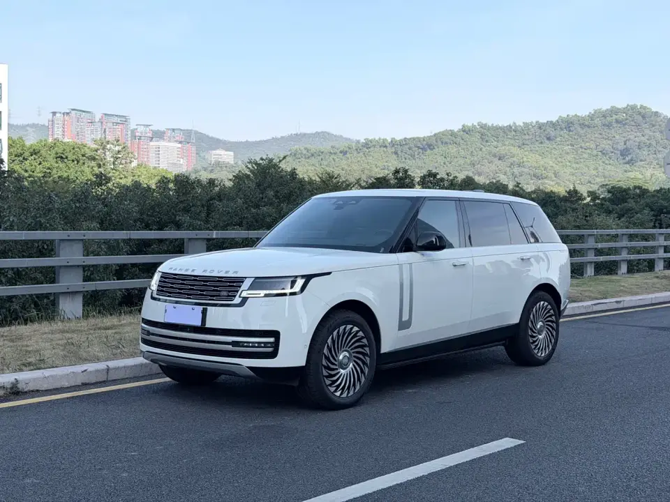 Land Rover Range Rover 3.0 L6 400PS Genesis Extended Version 2022