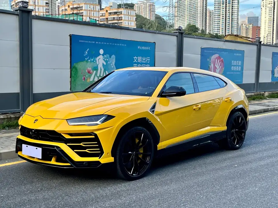 Lamborghini Urus 4.0T V8 2021
