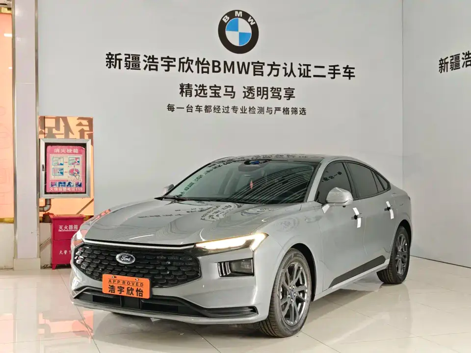 Ford Mondeo 2.0T EcoBoost Luxury 2025