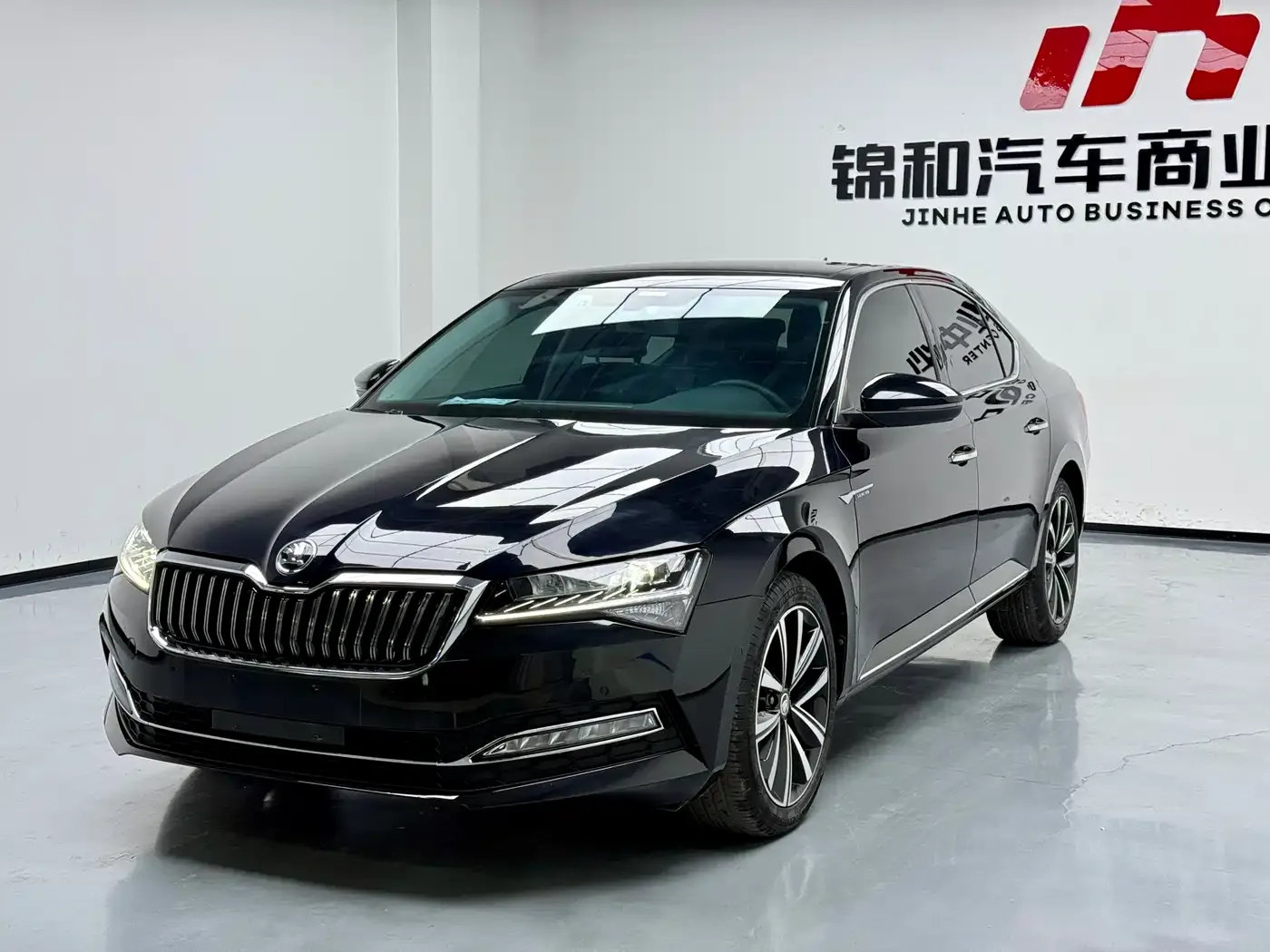 Skoda Superb Facelift TSI280 DSG Premium Edition 2023