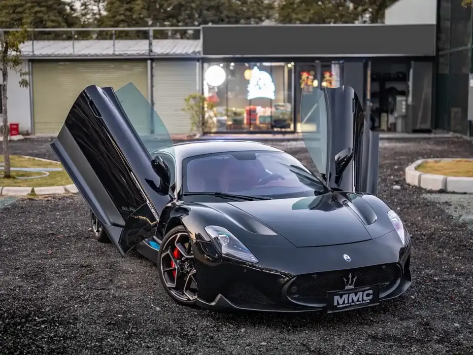 Maserati MC20 3.0T Standard Edition 2023