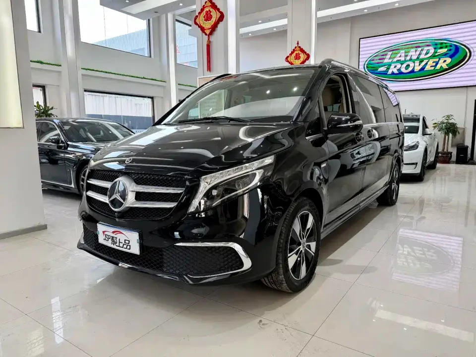 Mercedes-Benz V-Class V 260 L Long Wheelbase Premium Edition 2023