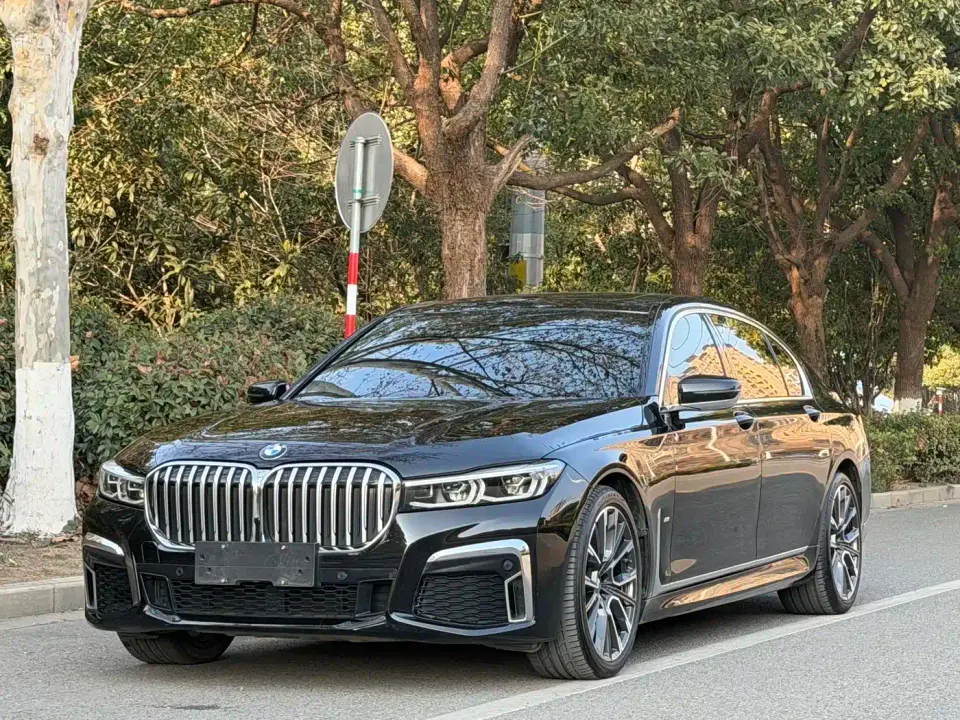BMW 7 Series Facelift 740Li Exclusive M Sport Package 2020