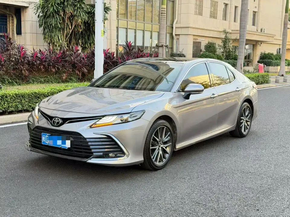 Toyota Camry 2.5G Luxury Edition 2022