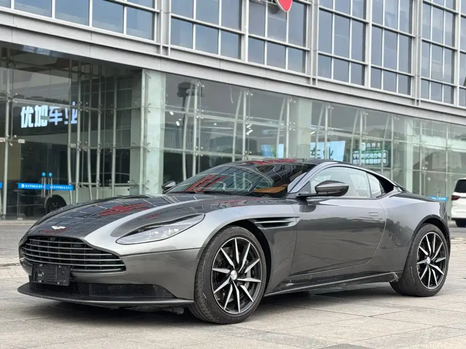 Aston Martin DB11 Model 4.0T V8 Coupe 2019